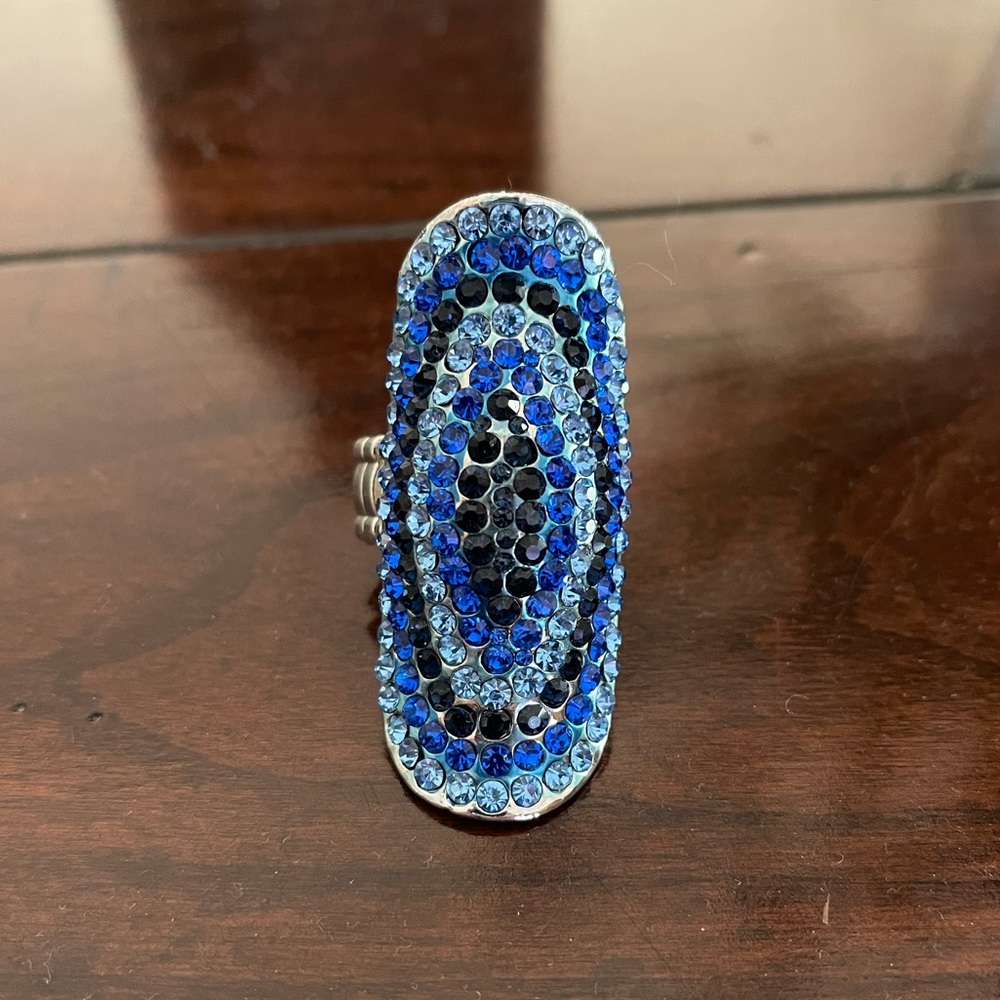 Ladies Blue Rhinestone NWOT Adjustable Ring Silver